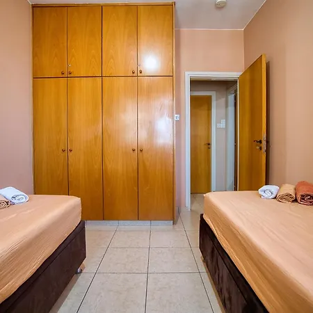 Πανσιόν Diana 41 Beautiful Private In Πάφος