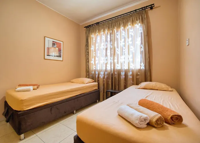 Private Room In Shared Apartment Гостевой дом