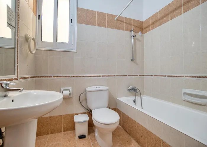 Private Room In Shared Apartment Vendégház *